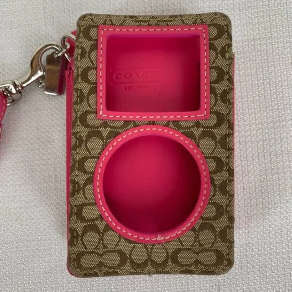 Coach Signature Logo & Hot Pink Leather iPod Case Wristlet - Picture 1 of 4